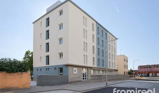 Pronájem bytu 1+kk 30 m², náměstí Míru, Veselí nad Moravou, okres Hodonín