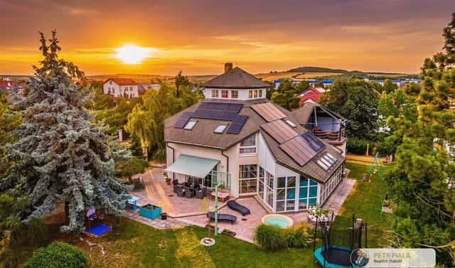 Prodej domu 305 m² s pozemkem 1 174 m², Na Výsluní, Plzeň – Černice, okres Plzeň-město