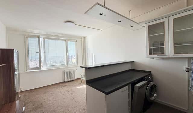 Pronájem bytu 1+kk 24 m², Počernická, Praha 10 – Malešice