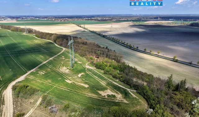 Prodej lesa 4 629 m², Mochov, okres Praha-východ