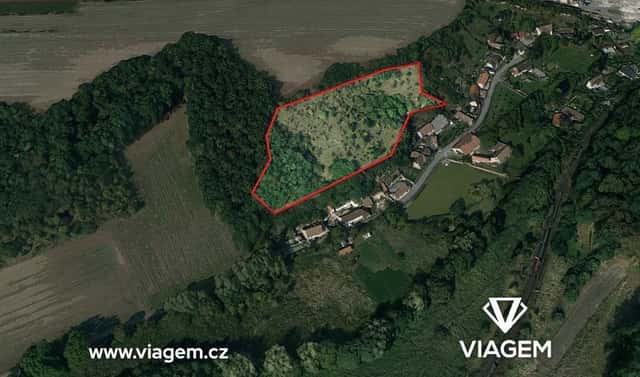 Prodej pole 3 539 m², Koleč, okres Kladno