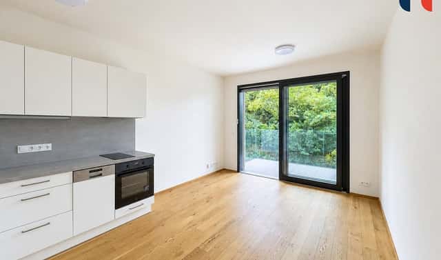 Pronájem bytu 1+kk 37 m², Československého exilu, Praha 4 – Modřany