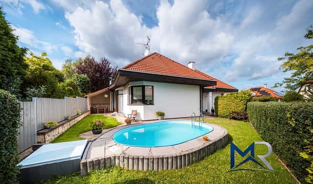 Prodej domu 212 m², Na Babce, Pardubice