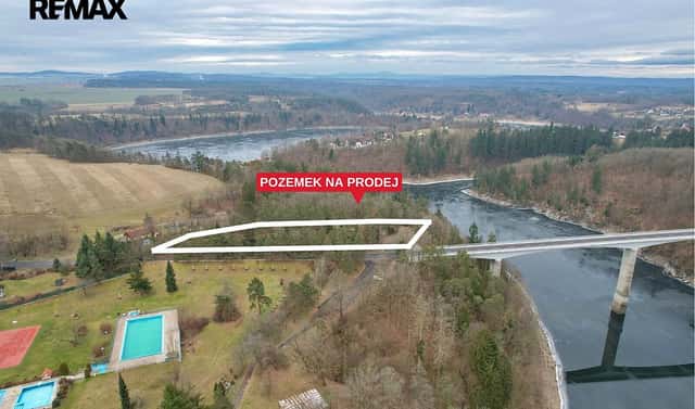 Prodej komerčního pozemku 2 467 m², Zvíkovské Podhradí, okres Písek