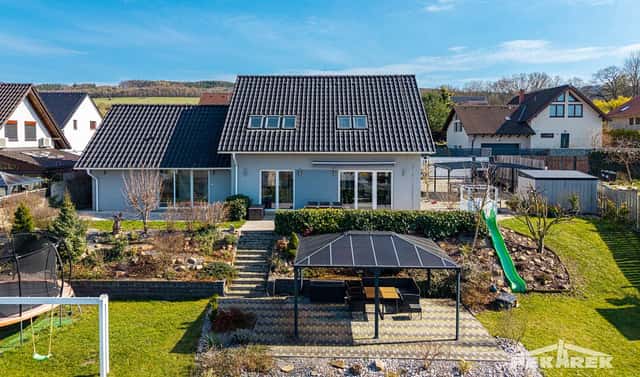 Prodej domu 179 m² s pozemkem 1 078 m², Skuhrov – Hodyně, okres Beroun