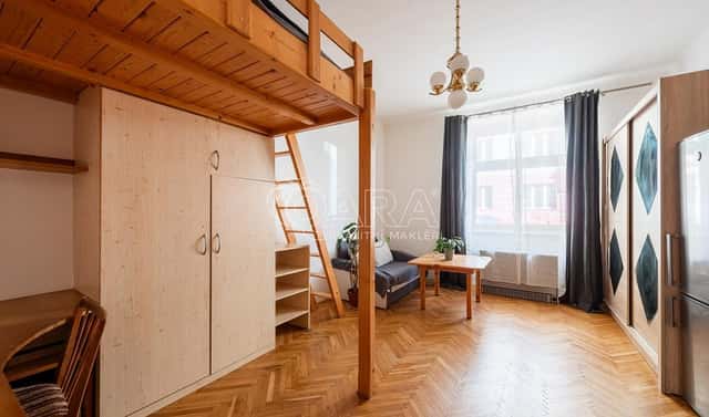 Prodej bytu 1+kk 25 m², náměstí Jiřího z Lobkovic, Praha 3 – Vinohrady
