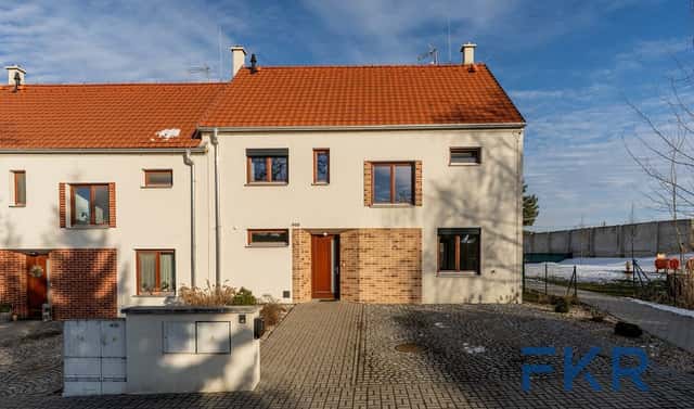 Prodej domu 143 m² s pozemkem 389 m², Za Tofou, Zásmuky, okres Kolín
