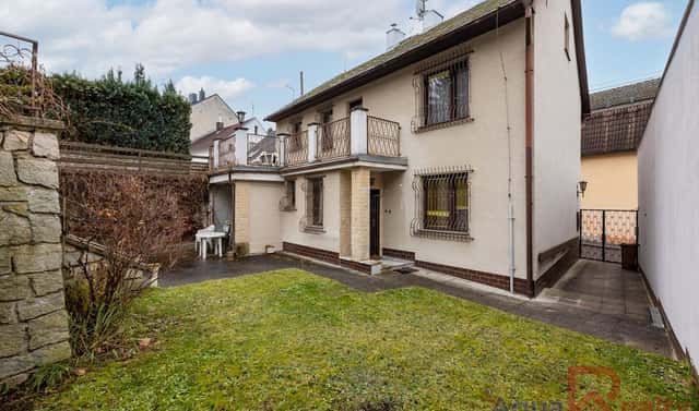 Prodej domu 290 m² s pozemkem 1 076 m², Modenská, Karlovy Vary – Doubí