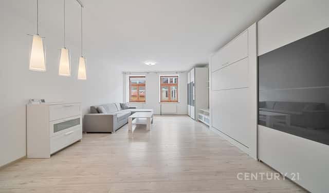 Pronájem bytu 1+kk 51 m², Starofarní, Mladá Boleslav – Mladá Boleslav I