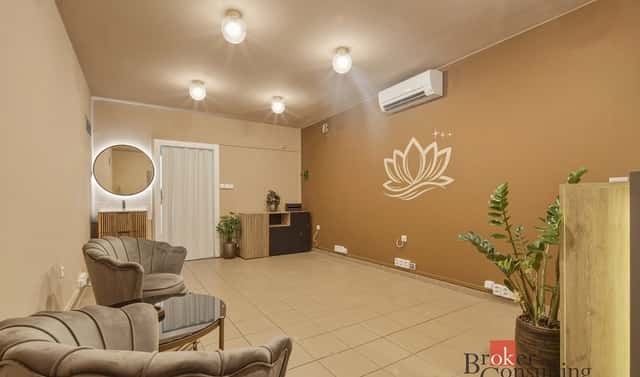 Pronájem obchodních prostor 37 m², Na Bukovině, Pardubice – Bílé Předměstí
