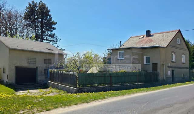 Prodej domu 151 m² s pozemkem 2 796 m², Lovečkovice – Mukařov, okres Litoměřice