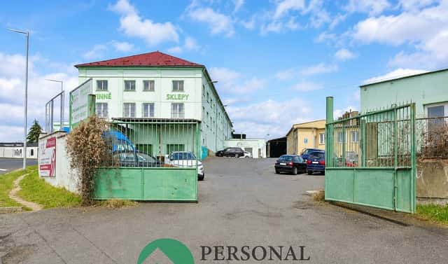 Pronájem obchodních prostor 415 m², Lipská, Chomutov