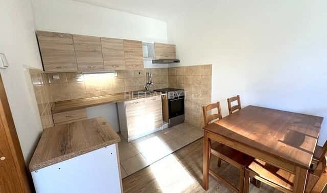 Prodej bytu 3+1 57 m², Veltruská, Praha 9 – Prosek