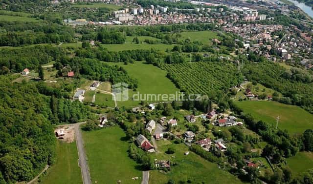 Prodej stavebního pozemku 1 505 m², Lomená, Děčín – Děčín XXV-Chmelnice