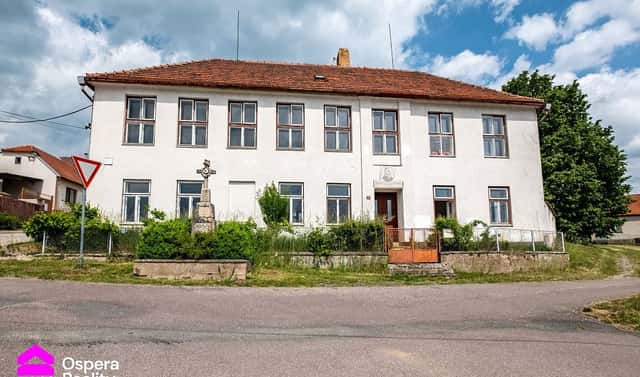 Prodej domu 260 m² s pozemkem 575 m², Lomy, okres Třebíč