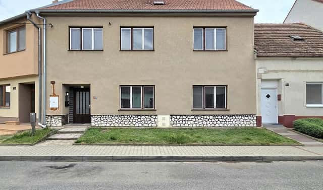 Prodej domu 182 m² s pozemkem 543 m², Holasice, okres Brno-venkov