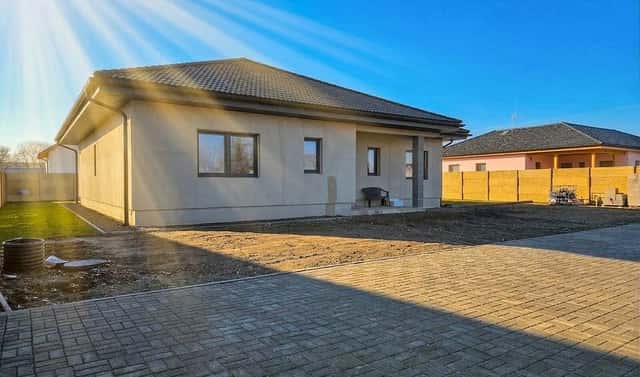 Prodej stavebního pozemku 851 m², Nezabylice, okres Chomutov