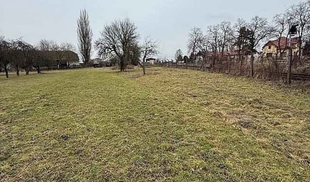 Prodej komerčního pozemku 2 505 m², Městec Králové, okres Nymburk