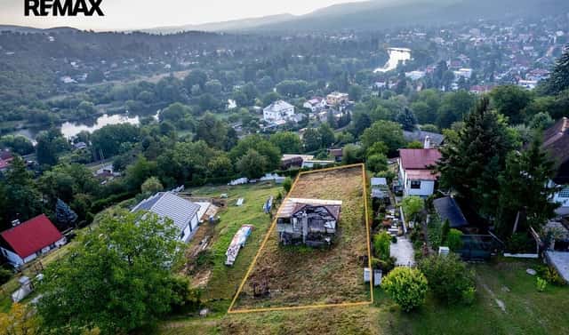 Prodej stavebního pozemku 694 m², Zadní Třebaň, okres Beroun