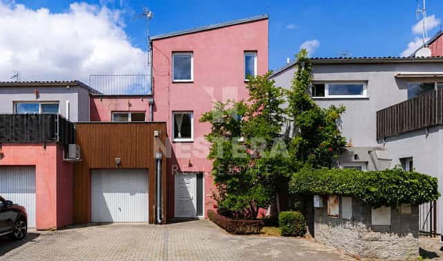 Prodej bytu 5+kk 198 m², Konopišťská, Šestajovice, okres Praha-východ