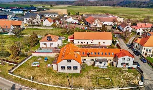 Prodej domu 340 m² s pozemkem 1 435 m², Drhovy, okres Příbram