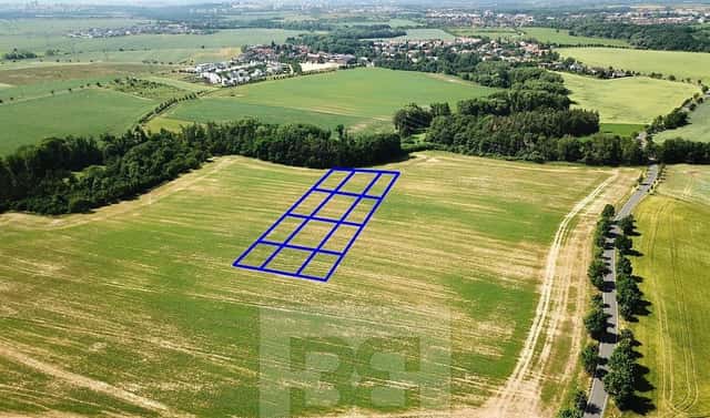Prodej pole 11 406 m², Praha 10 – Benice