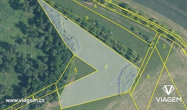 Prodej pole 2 703 m², Sentice, okres Brno-venkov