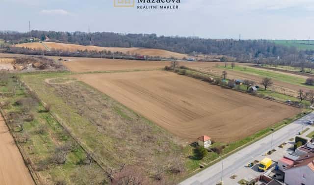 Prodej stavebního pozemku 2 369 m², Držovice, okres Prostějov