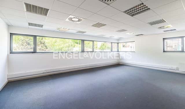 Pronájem kanceláře 130 m², Radlická, Praha 5 – Smíchov