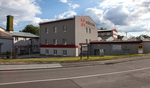Pronájem skladovacích prostor 985 m², Božkovské náměstí, Plzeň – Božkov, okres Plzeň-město