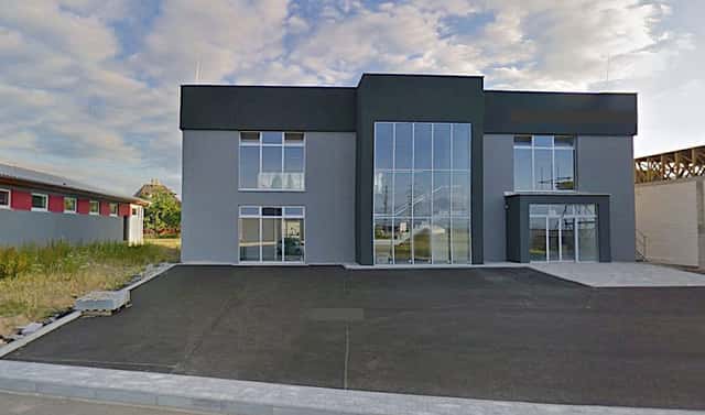 Pronájem kanceláře 360 m², Cheb