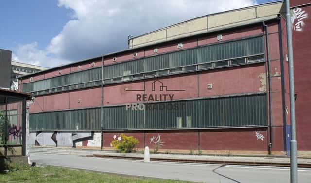 Pronájem skladovacích prostor 2 000 m², Adamov, okres Blansko