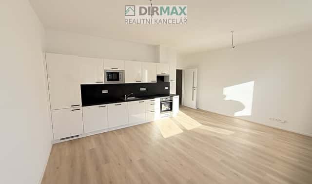 Pronájem bytu 1+kk 40 m², Františka Kováříka, Plzeň – Skvrňany, okres Plzeň-město