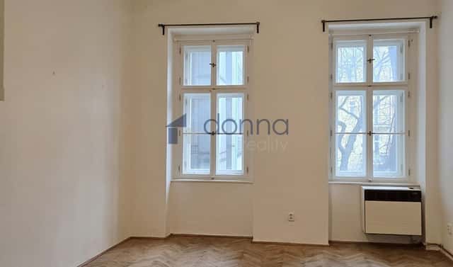 Pronájem bytu 1+kk 30 m², Spálená, Praha 1 – Nové Město