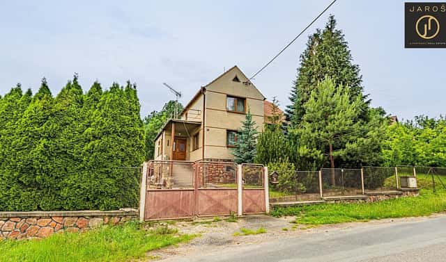Prodej domu 277 m² s pozemkem 1 132 m², Jar. Podaného, Lhota, okres Kladno