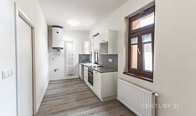 Pronájem bytu 1+1 39 m², Humna, Kladno – Kročehlavy