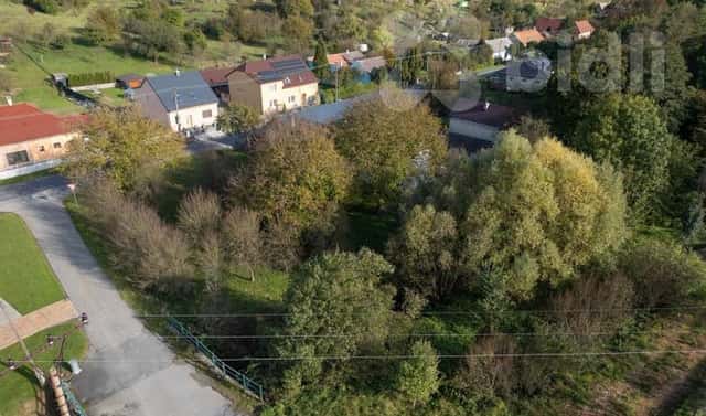 Prodej stavebního pozemku 841 m², Halenkovice, okres Zlín