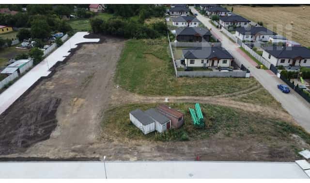 Prodej pole 827 m², Úžice, okres Mělník