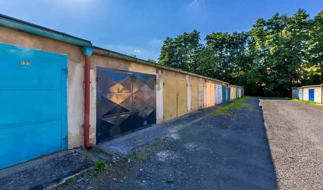Pronájem garáže, 19 m2 - Slaný, Smečenská, Slaný, okres Kladno