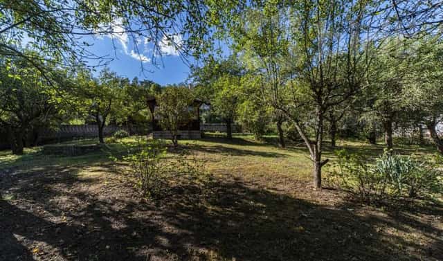 Prodej stavebního pozemku 1 552 m², Na vinicích, Davle, okres Praha-západ