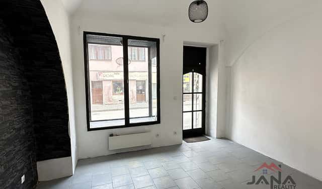 Pronájem obchodních prostor 22 m², Palackého, Turnov, okres Semily