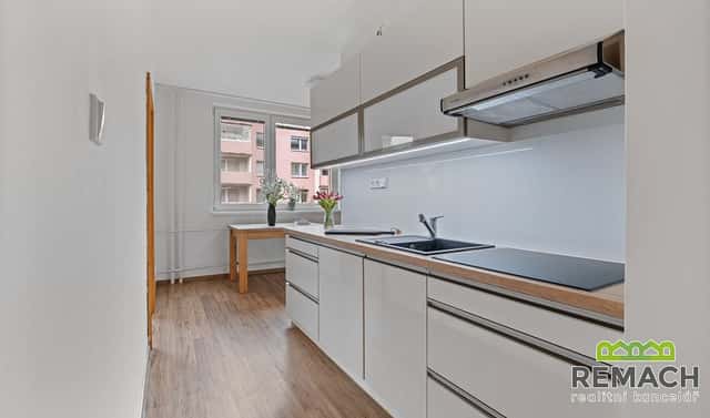Pronájem bytu 3+1 76 m², Pod Svahy, Uherské Hradiště
