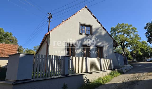Prodej domu 171 m² s pozemkem 359 m², Kozmice – Kácova Lhota, okres Benešov