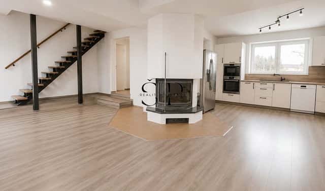 Prodej domu 300 m² s pozemkem 2 218 m², Oráčovská, Jesenice, okres Rakovník