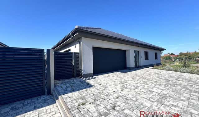 Prodej domu 208 m² s pozemkem 848 m², Nová, Dolní Dunajovice, okres Břeclav