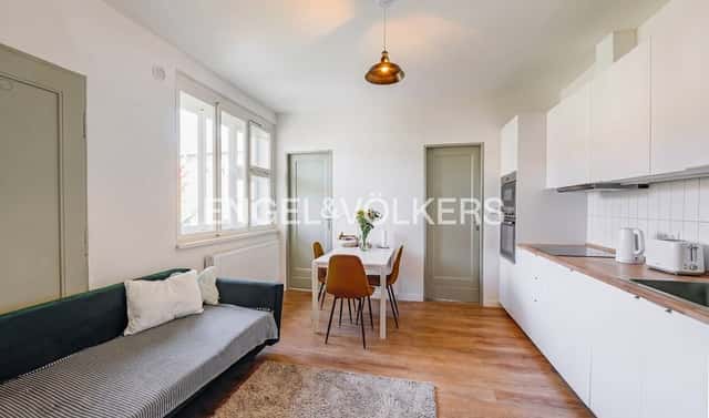 Prodej bytu 2+1 79 m², V Holešovičkách, Praha 8 – Libeň