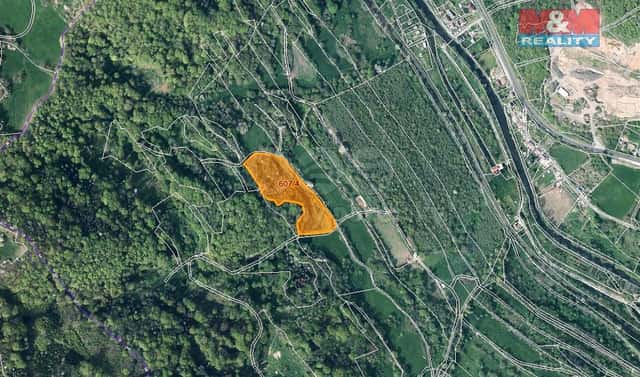 Prodej louky 14 355 m², Malá Veleň, okres Děčín