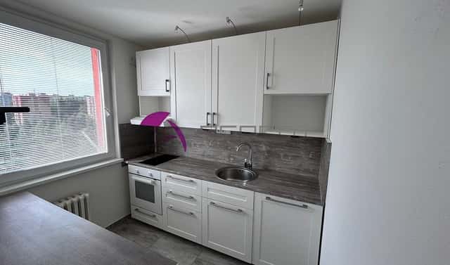 Pronájem bytu 2+1 45 m², Stiborova, Olomouc