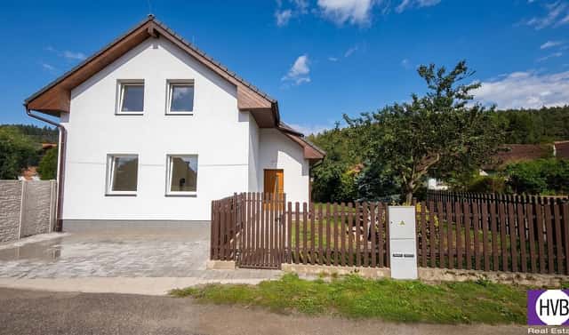 Prodej domu 160 m² s pozemkem 359 m², Popovice, okres Benešov
