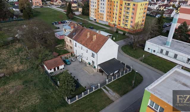 Prodej nájemního domu, činžáku 330 m², Komenského, České Velenice, okres Jindřichův Hradec